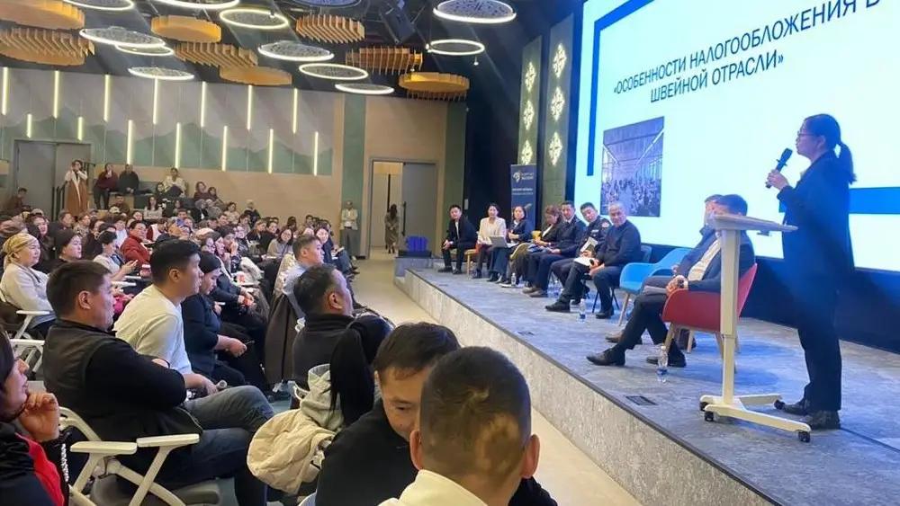 ГНС обучает сотрудников швейных и текстильных предприятий работе с электронными сервисами