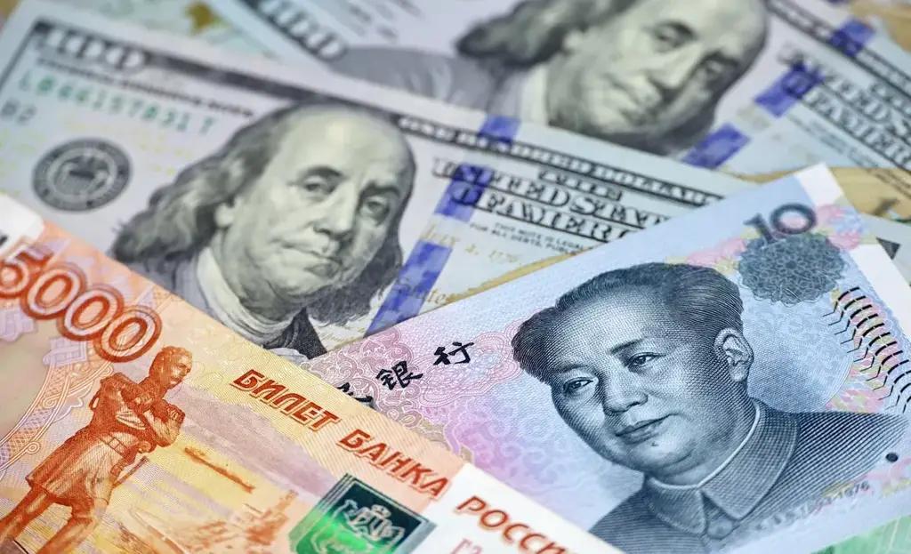 The KGS weakened against the euro and yuan, while the dollar and tenge remained unchanged
