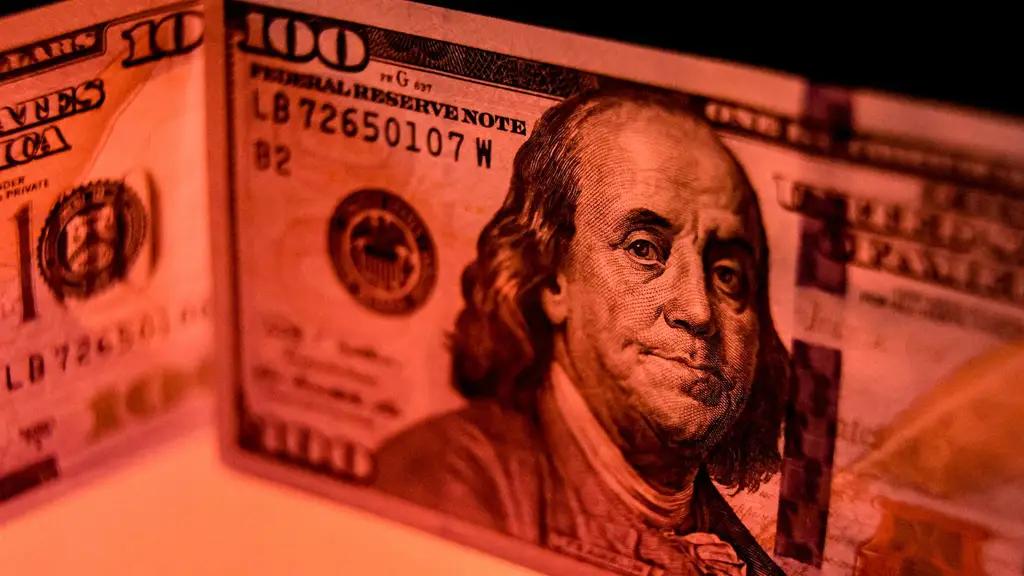 Спрос на валюту на межбанковских торгах в Кыргызстане упал на 22%