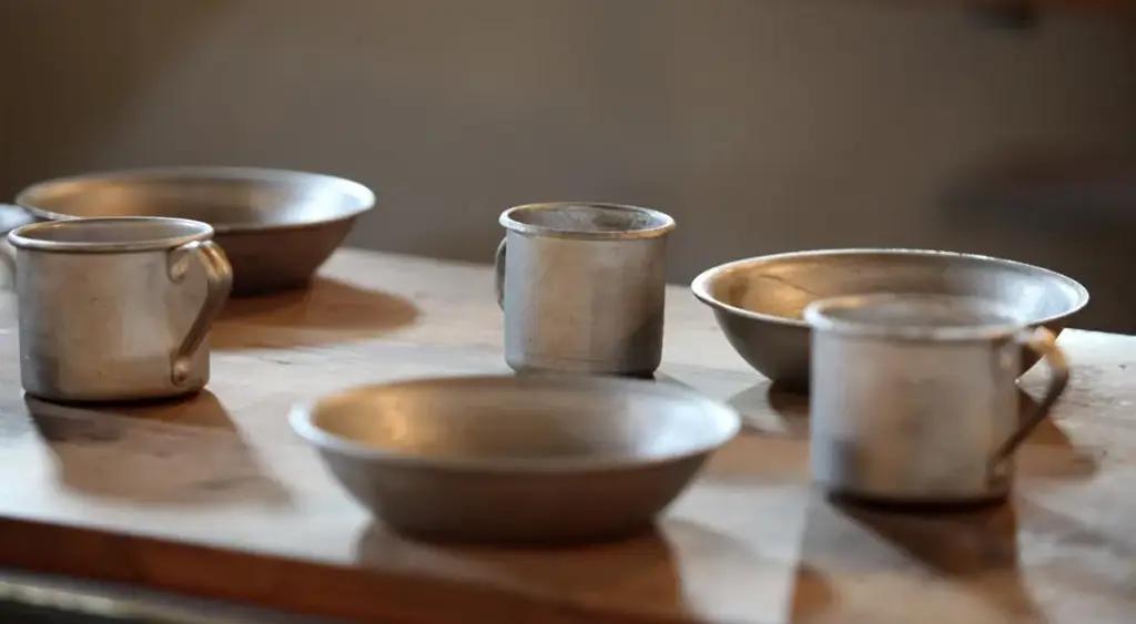 В КР вынесли на обсуждение новые нормы питания для заключенных. Порции станут меньше, бюджет — целее