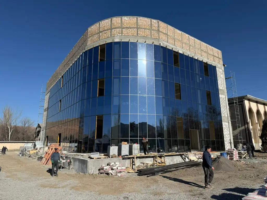 В Кара-Кульджинском районе строят культурный центр за 150 млн сомов
