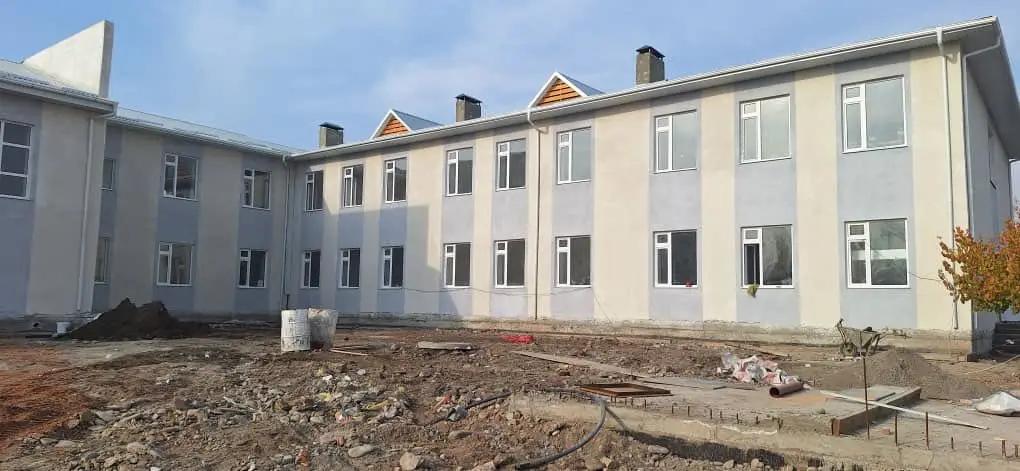 Жалал-Абад: Ширин айылында 150 орундуу кошумча корпус курулууда