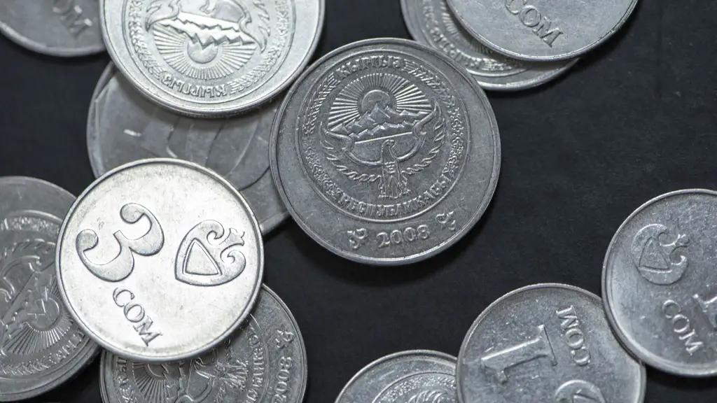 Сом продолжает снижаться по отношению к евро