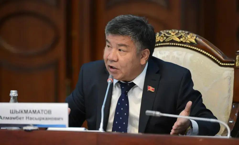 Председателю ГНС Алмамбету Шыкмаматову присвоено высшее специальное звание