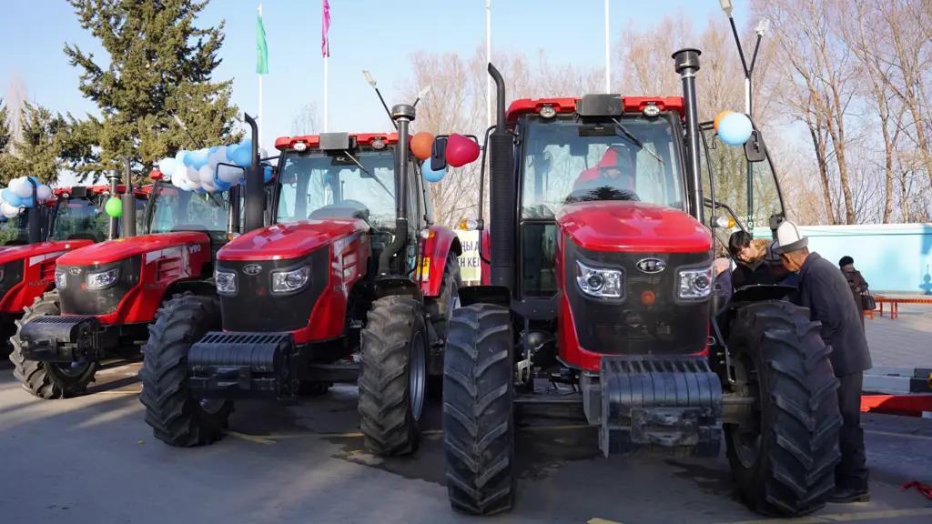 В 2025 году фермеры взяли в лизинг техники на 7.2 млрд сомов