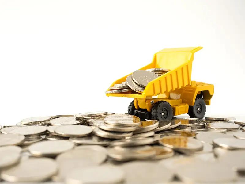 Добыча на чужие деньги? Сектор задолжал иностранным кредиторам более 66 млрд сомов