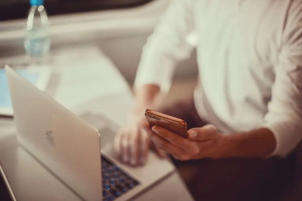 Салык кызматы жеке ишкерлерди онлайн кайра каттоо кызматын ишке киргизди