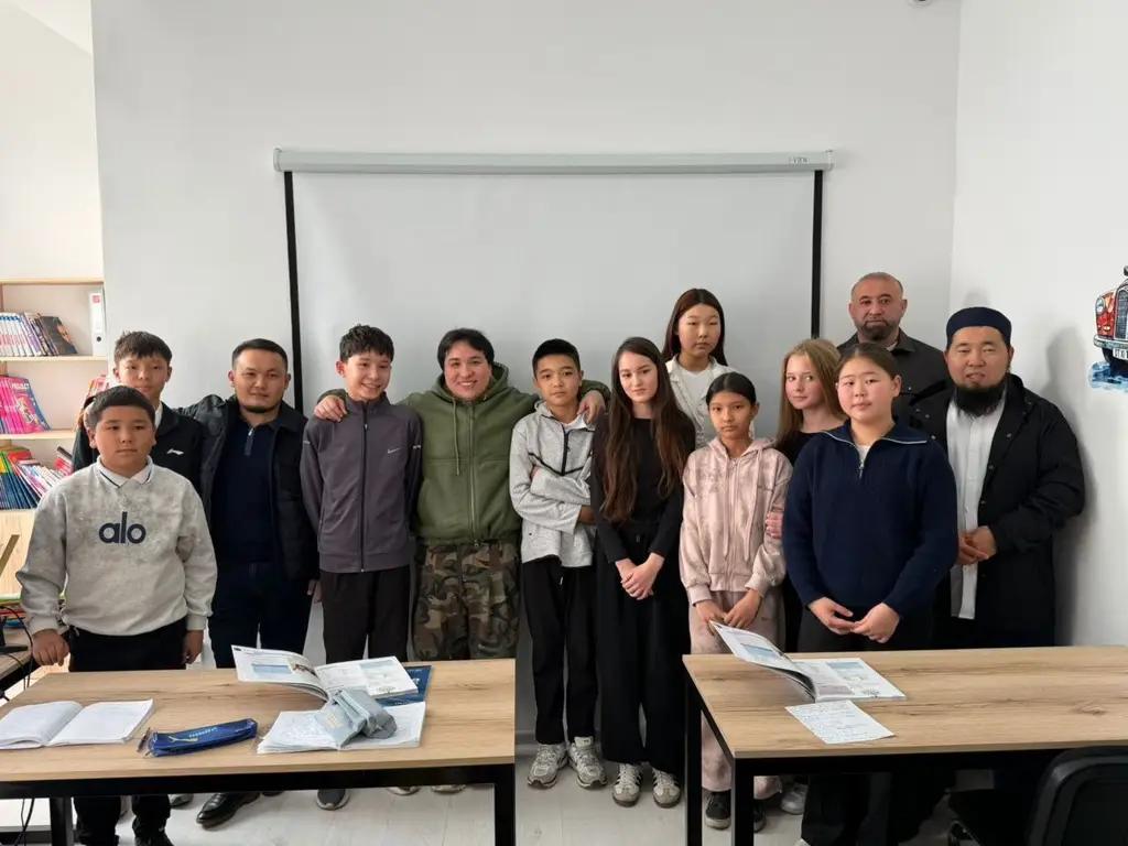 Основатель фонда «Ильшат» Анвар Маметов посетил «Школу Больших Возможностей»