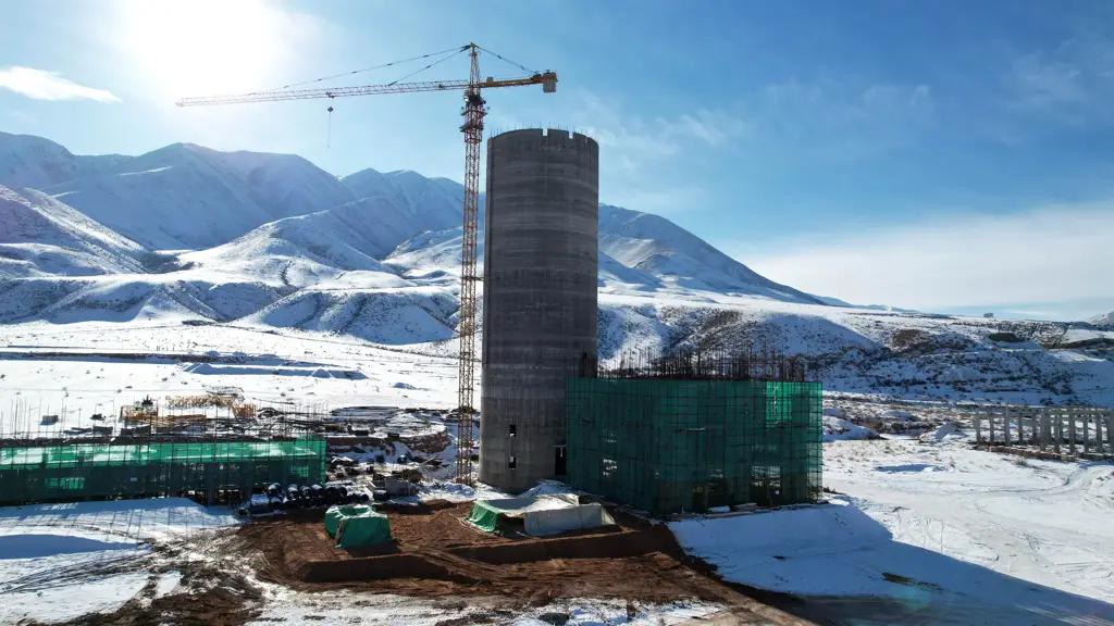 Кеминде цемент заводу салынууда