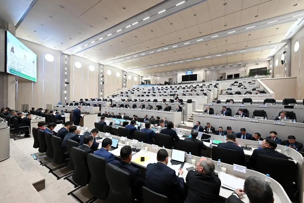 Жогорку Кенеш одобрил изменения в бюджет на 2025 год и бюджет на 2026–2028 годы