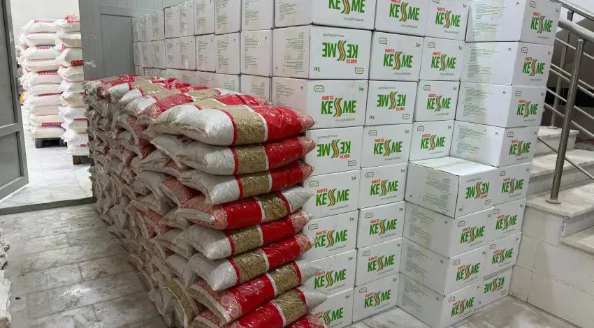 В Бишкеке к Новому году 300 семей получили гуманитарную помощь