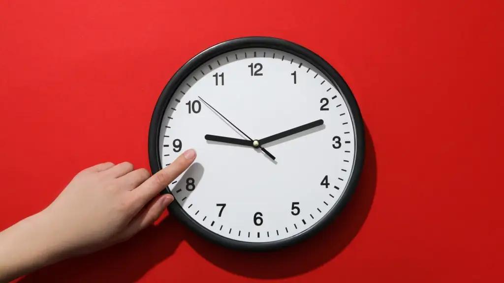 Полдня на сон и еду: как жители Кыргызстана расходуют свое время