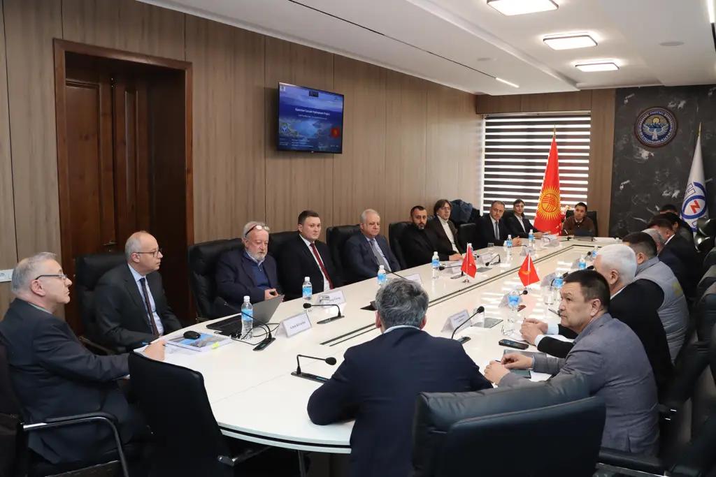 Минэнерго и ОАО «СИХ» обсудили ТЭО строительства каскада Казарманской ГЭС