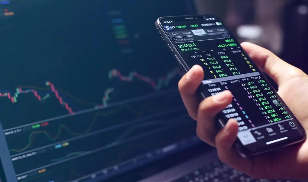 Почти 27 тысяч госвекселей кыргызстанцы купили через свои смартфоны