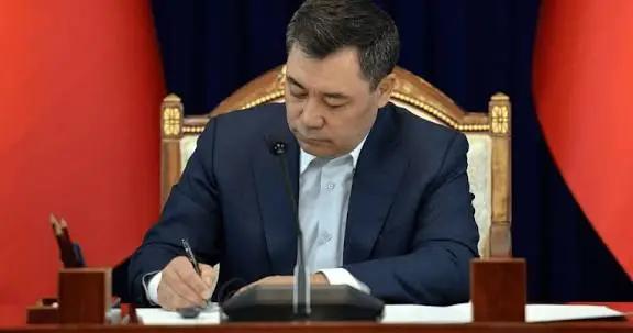 Президент продлил мораторий на налоговые проверки