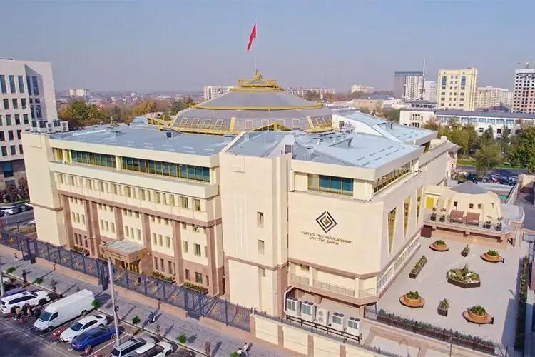 Бюджет Кыргызстана может получить от Нацбанка свыше 33 млрд сомов прибыли