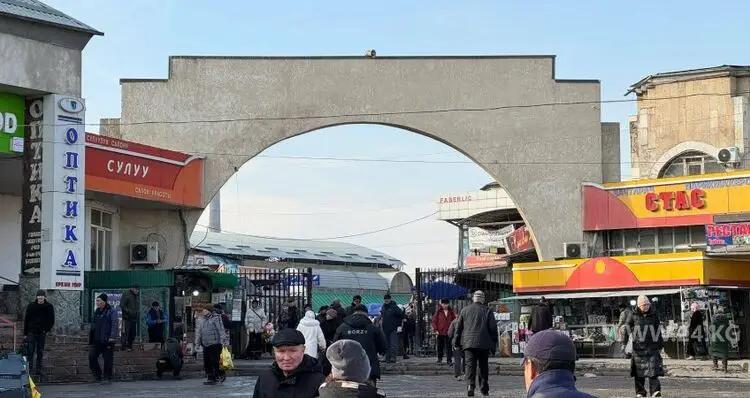 ‘The Osh market will operate until 1 August,’ said Kanybek Tumanbayev