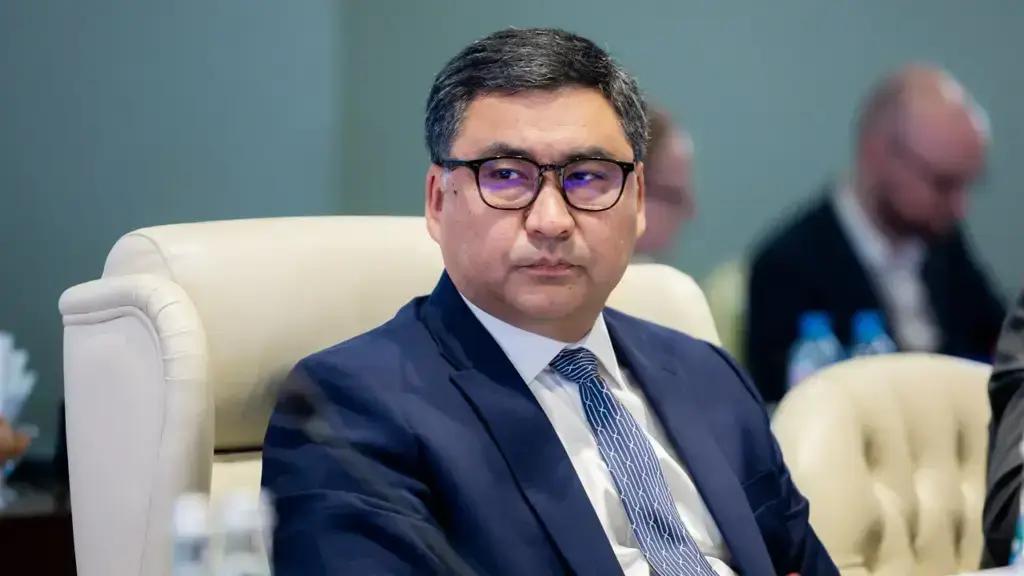 Данияр Амангельдиев обсудил цифровизацию и «Школу мэров» для Кыргызстана