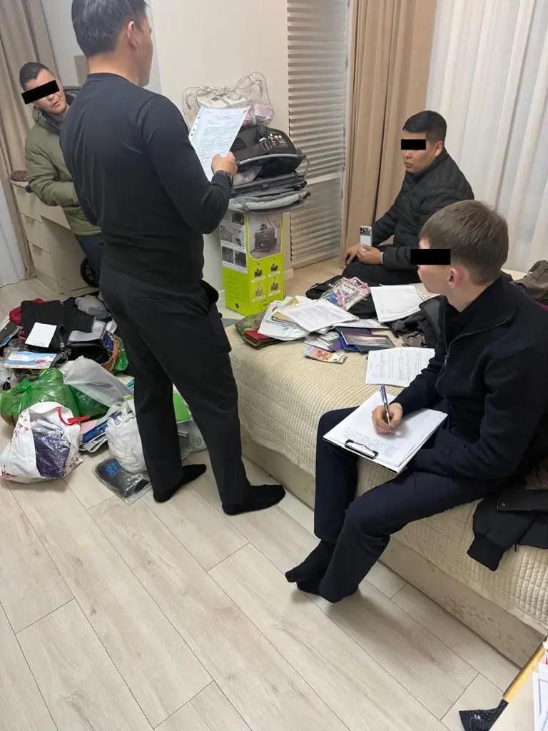 Займы под грабительские проценты. В Кыргызстане задержан владелец нелегального ломбарда