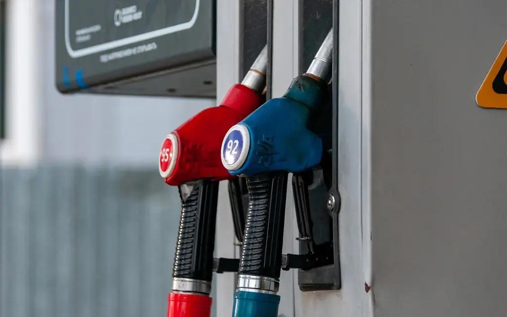 30 млн сомго күйүүчү май сатып алуу үчүн тендер жарыяланды