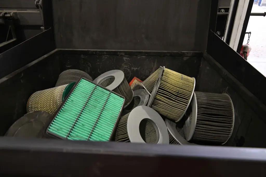 «Кумтор» заплатил перерабатывающим компаниям 19.1 млн сомов за утилизацию отходов