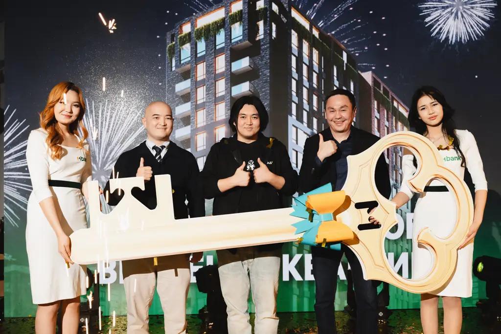 Батирди ким утуп алды? MBANK’тын «Байгелер марафону» сыйлык тапшыруу аземи кандай өттү?