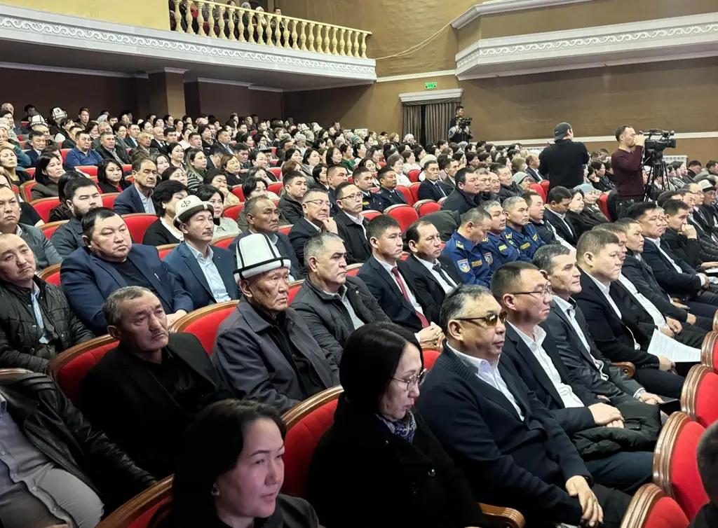 В Таласской области лучшие районы и учреждения отмечены наградами