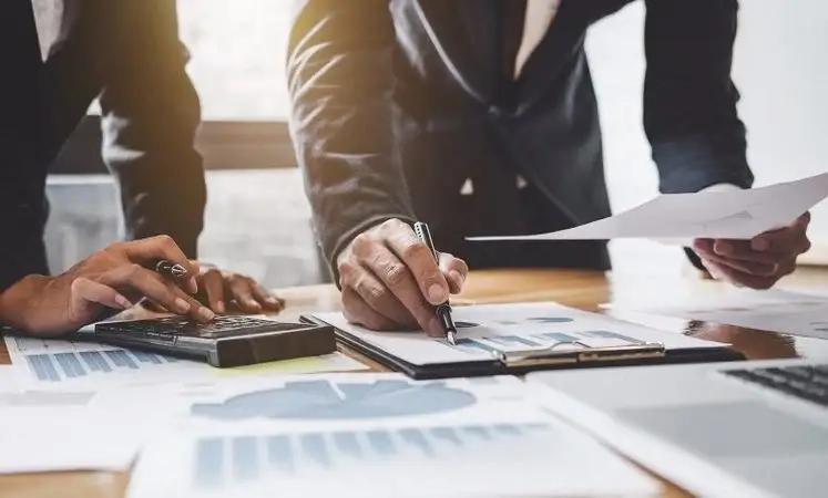 В 2025 году комбанки кыргызстанцам выдали кредитов на 74.2 млрд сомов