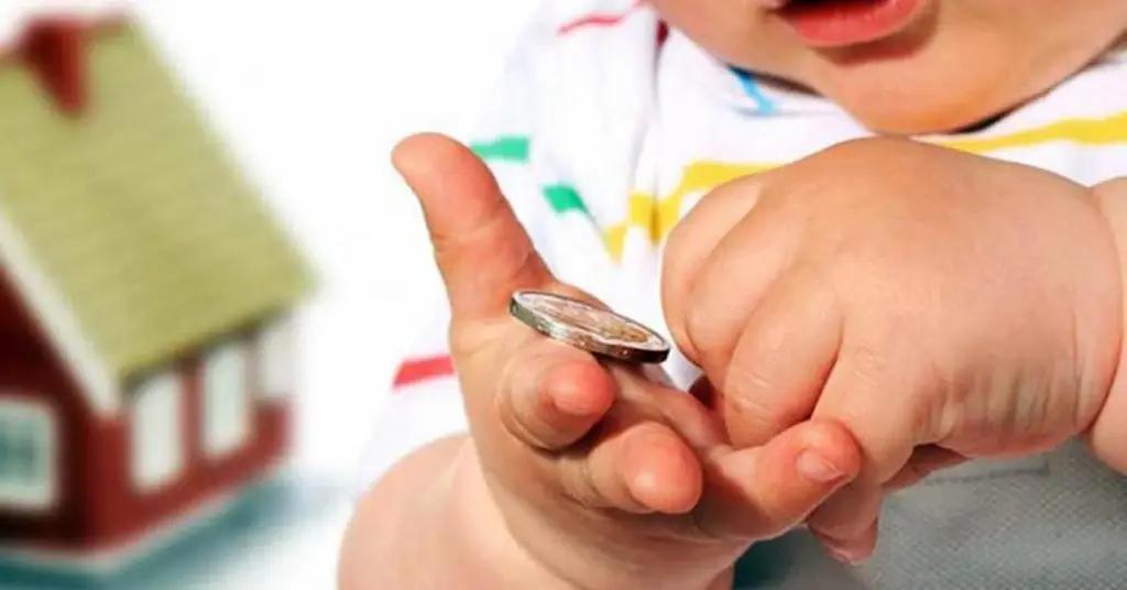 Былтыркы жылы 136 миңден ашык бала “балага сүйүнчү” төлөмүн алды