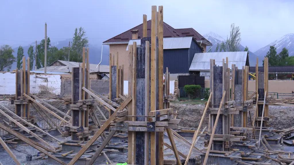 ОАО «НЭСК» в 2026 году построит и введет в эксплуатацию 10 административных зданий