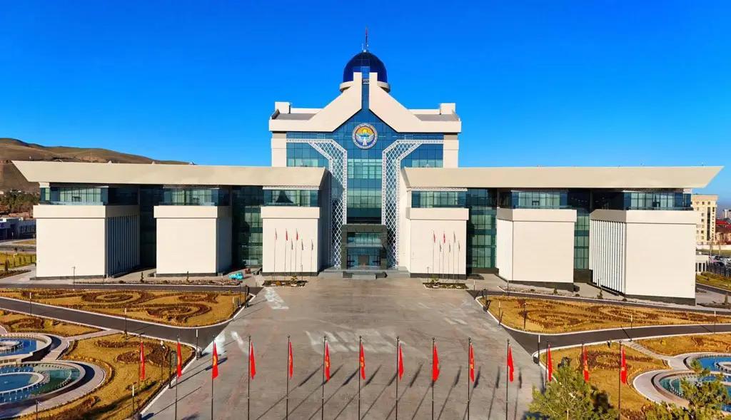 Бүгүн Садыр Жапаровдун катышуусунда республикалык кеңешме өтөт