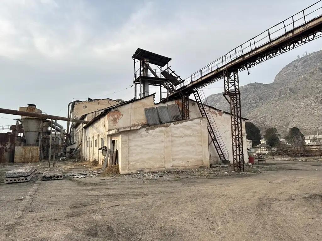 Аравандагы мурдагы пахта заводунун имараттарына техникалык баа берилет