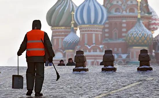 Мигранты отправили в Кыргызстан из России на полмиллиарда долларов больше