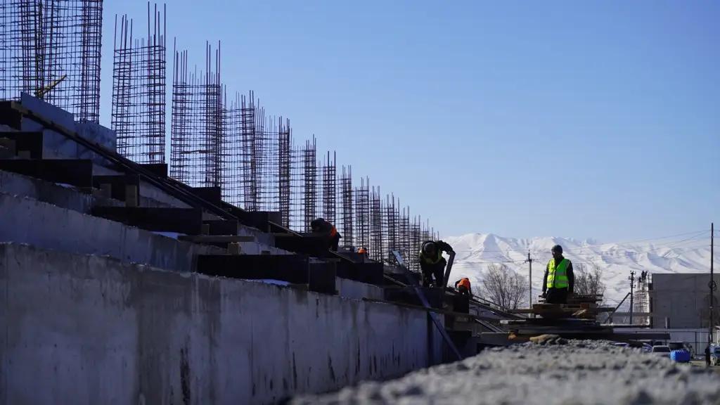 В Таласе строят стадион на 5 тысяч мест для международных матчей