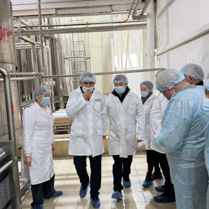 Айыл чарба министри “Белая Река” заводунун ишмердүүлүгү менен таанышты