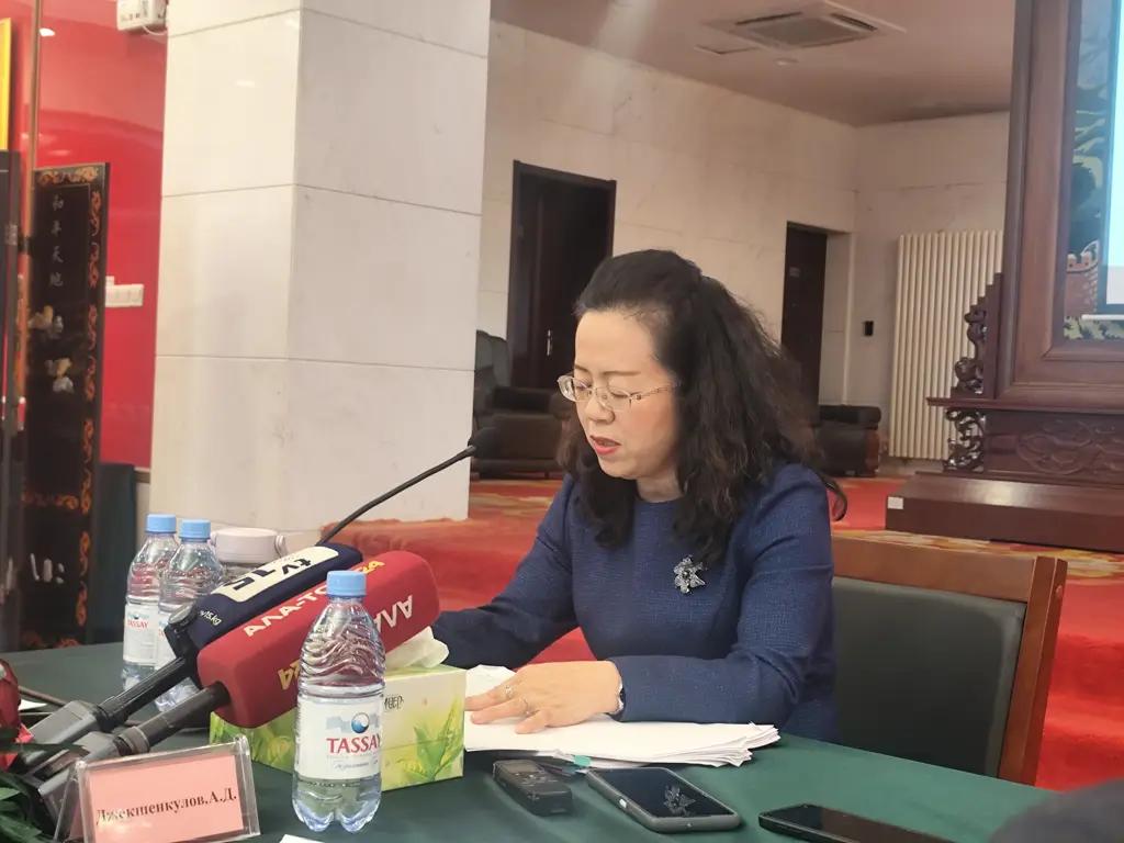 Посол КНР в Кыргызстане Лю Цзянпин заявила о росте роли Китая в мировой экономике и технологическом развитии