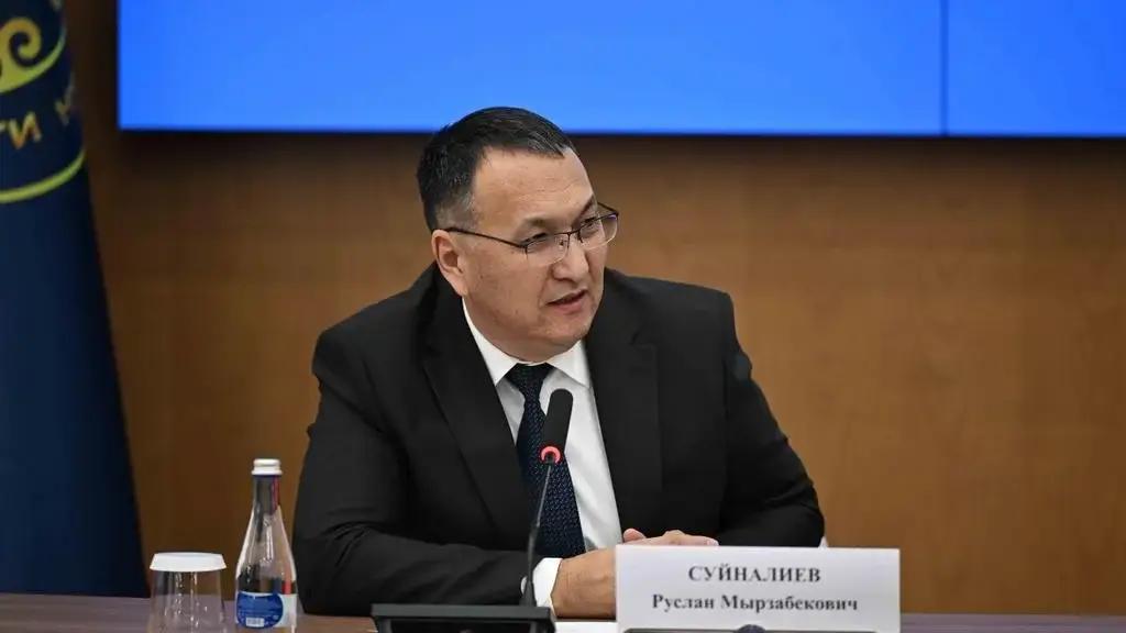 Касымалиев представил нового министра финансов Кыргызстана