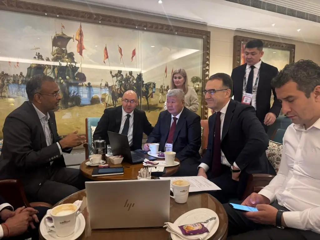 Кыргызстан привлекает индийские инвестиции в энергетику и подписывает соглашения