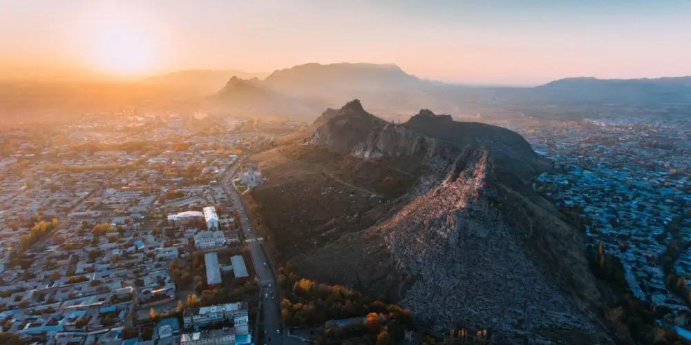 Вокруг Сулайман-Тоо могут появиться велодорожка и пешеходная зона