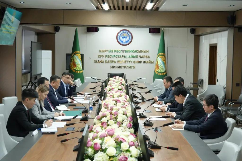 “Кытай–Кыргызстан–Өзбекстан” темир жолунун курулушунда 5 миңден ашуун адам иштеп жатат