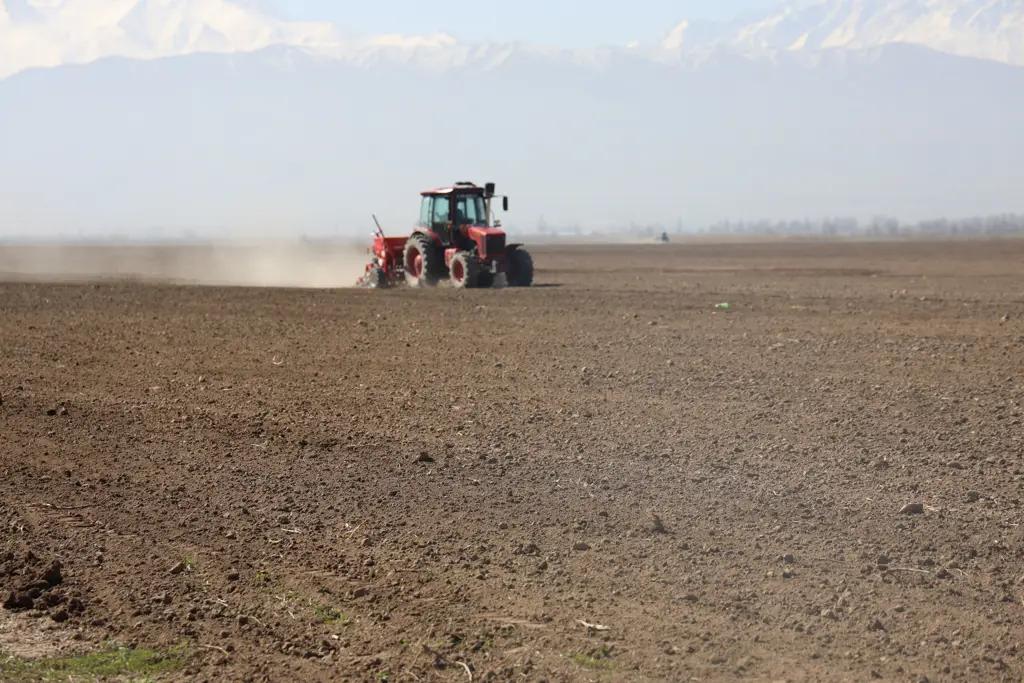 Өлкө боюнча жазгы жер айдоо пландарынын 15,7%ы аткарылды