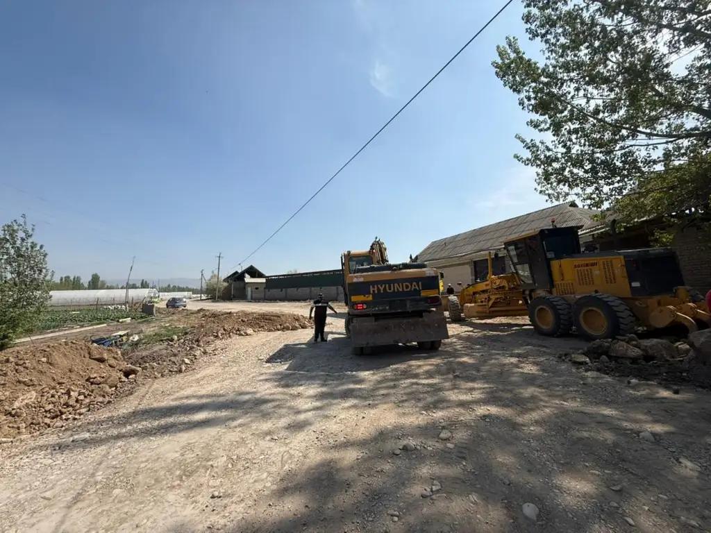 Аравандын 6 айылынын эли каттаган жол асфальтталат