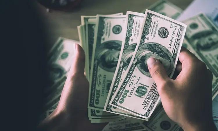 The National Bank fined ten illegal currency dealers in Osh at once