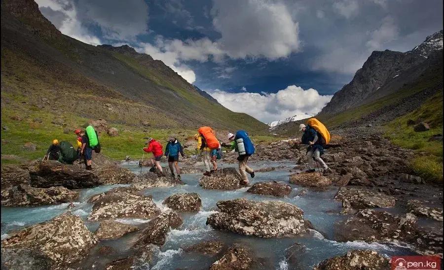 Быйыл Кыргызстанга келген туристтердин саны 10 миллиондон ашат