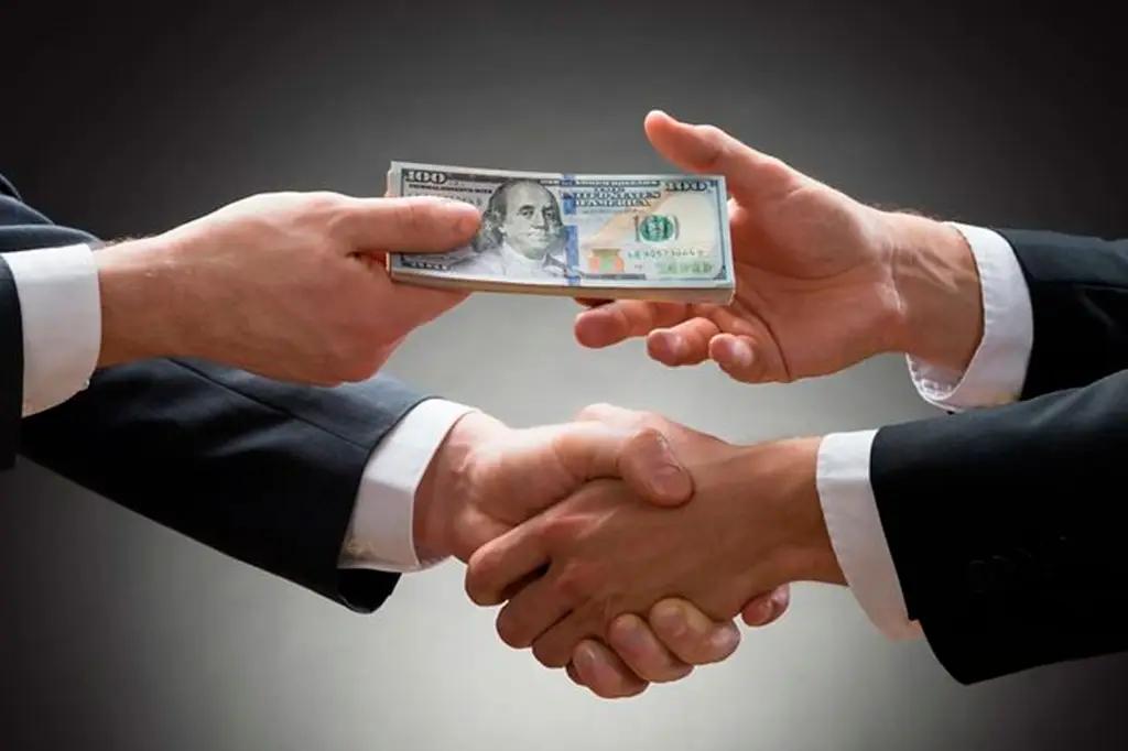 Минфин намерен запустить реальные выплаты информаторам о коррупции к 2027 году