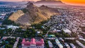 В Оше одновременно ремонтируют дороги, тротуары и фасады домов