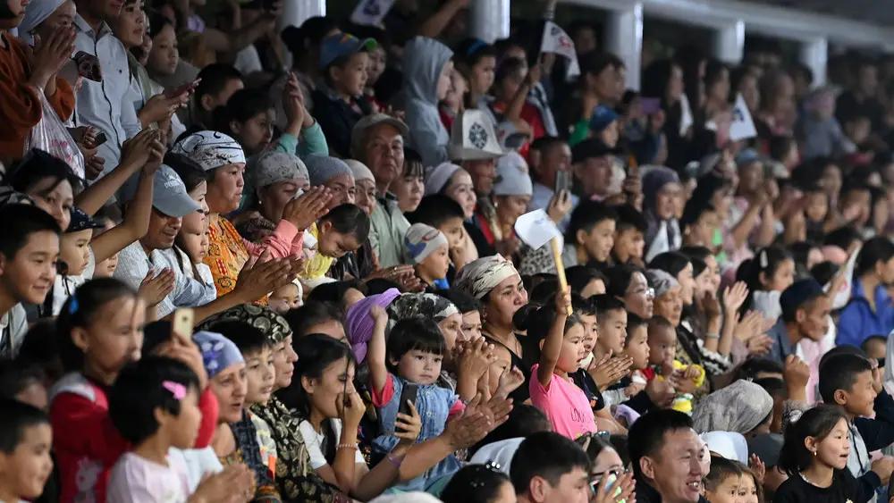 Почти 60% населения Кыргызстана сосредоточено в двух областях и Бишкеке