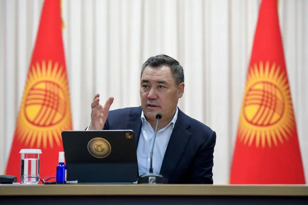 Жапаров: 2028-жылга чейин Кыргызстандын айылдарында бир да эски мектеп калбайт