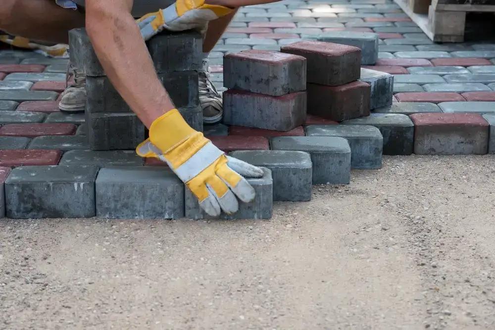 Sidewalk repairs announced in Bishkek – where it will be difficult to walk