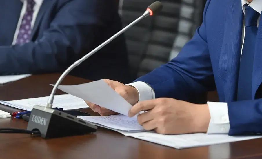 В кадровый резерв госслужбы включат сотрудников органов ЕАЭС со стажем более двух лет